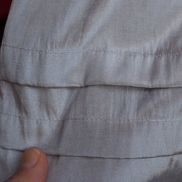 Incity | Gorgeous Silvery Grey Below Knee Skirt w Shimmer - Picture 4 of 5